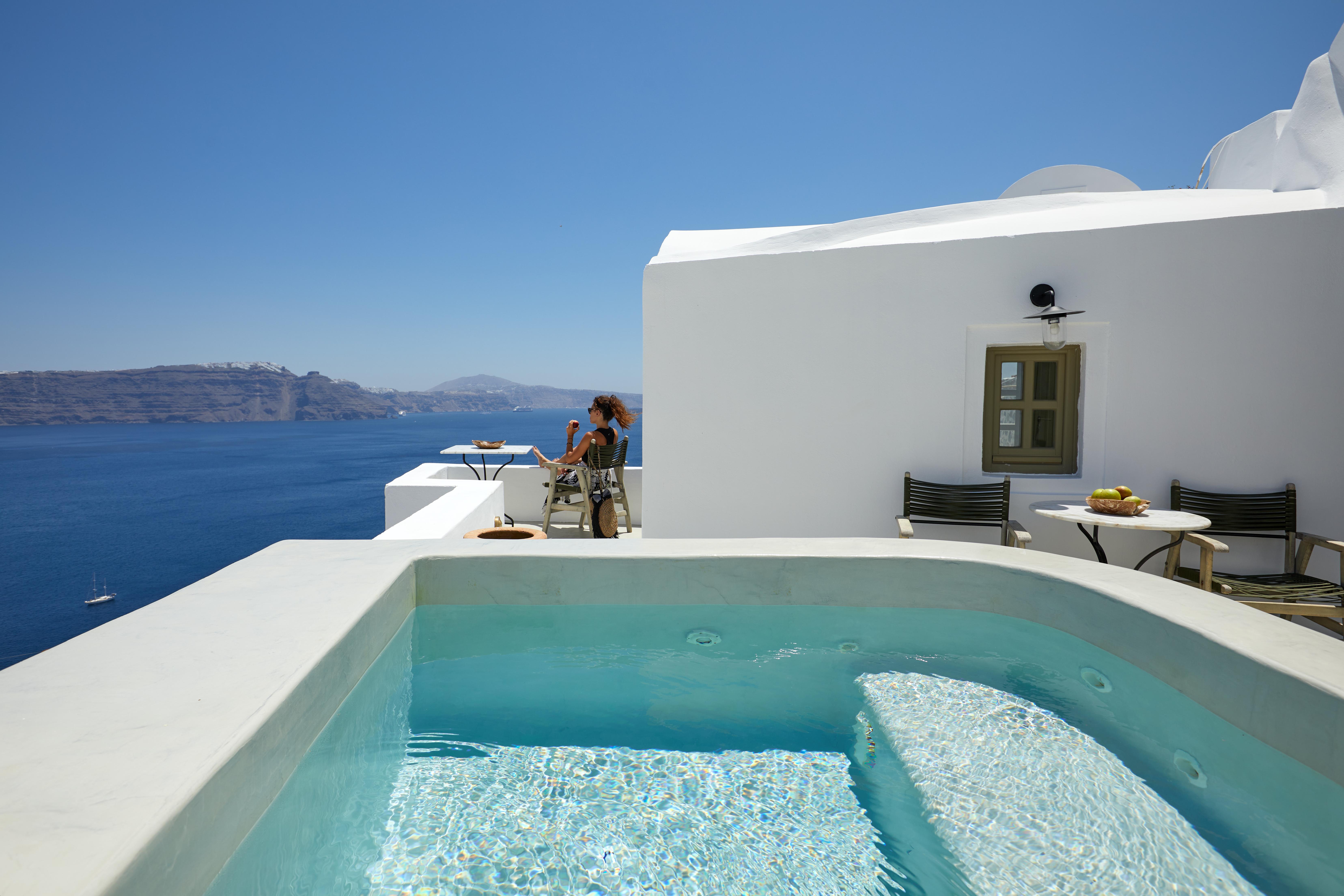 Rhenia'S Suites Oia  Exterior photo